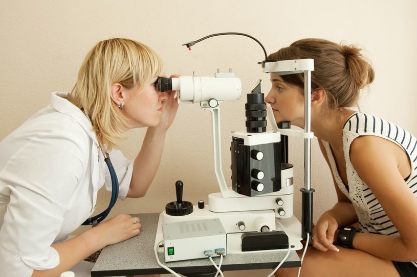 Kiedy zaczerwienienie oka należy skonsultować z lekarzem? /123RF/PICSEL