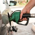 Kiedy zapłacimy mniej za paliwo? Eksperci wskazują