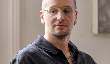 Kiedyś całusy z Kaminskim, a teraz to. Zalewski wywołał burzę kpinami na scenie