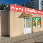 Kiedyś większość z nas robiła tam zakupy. W 2024 r. zniknęło 8 tysięcy sklepów
