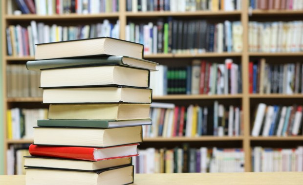 Kiermasz Książek Lekko Uszkodzonych podczas Nocy Księgarń