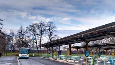 Kierowca autobusu na "podwójnym gazie"