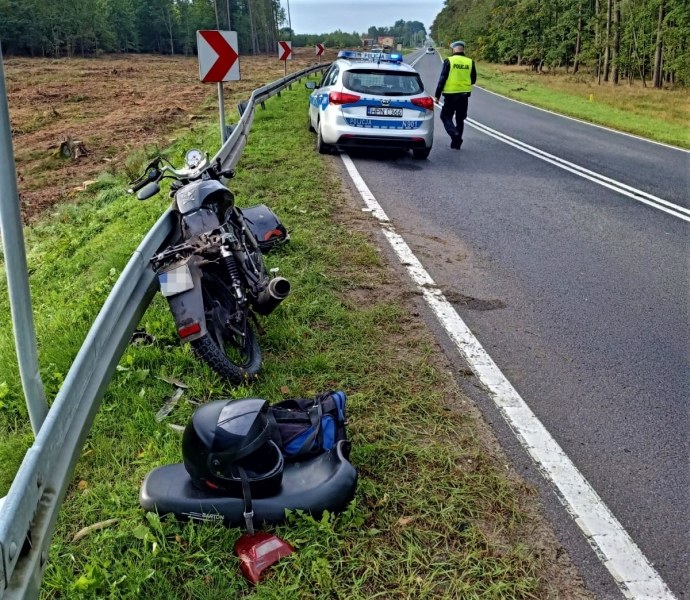 Kierowca bmw najechał na motorowerzystę /POMORSKA POLICJA /materiały prasowe