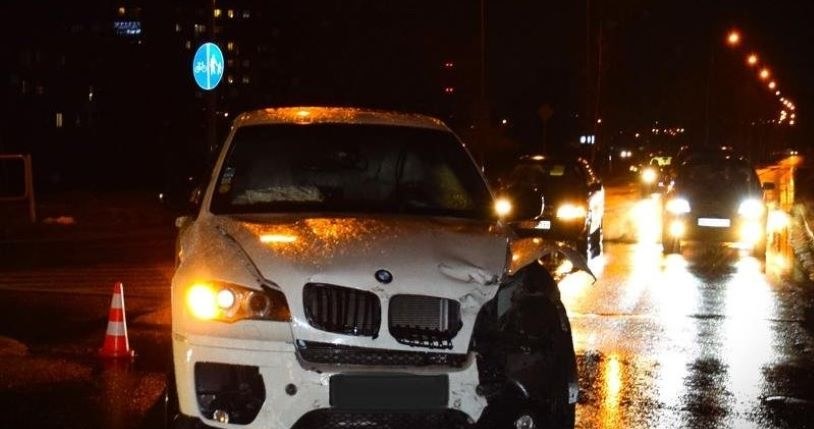 Kierowca BMW posiadał zakaz prowadzenia pojazdów. /Policja