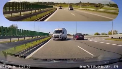 Kierowca busa z dziećmi wjechał pod prąd na ekspresówkę