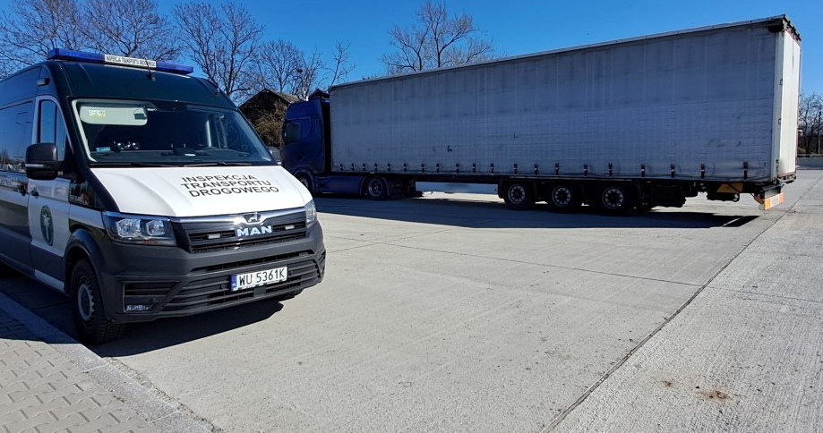 Kierowca ciężarówki chciał być szybciej w domu więc... użył karty kierowcy należącej do jego narzeczonej. /Główny Inspektorat Transportu Drogowego /