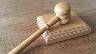 Kierowca ciężarówki oskarżony o śmiertelne potrącenie 8-latki