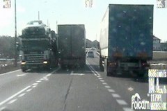 Kierowca ciężarówki szarżował pod prąd na Podlasiu