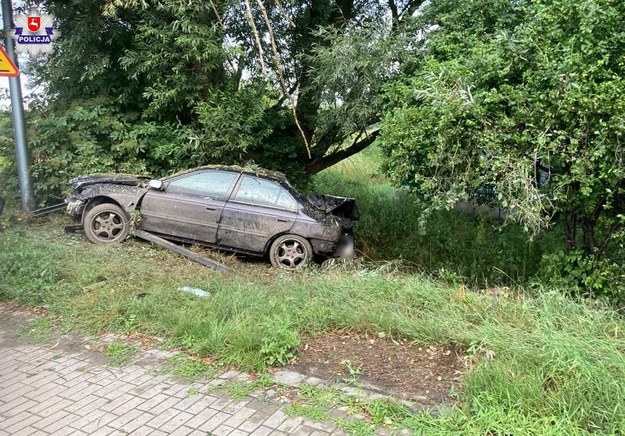 Kierowca i jeden z pasażerów próbowali uciec z miejsca zdarzenia /Lubelska Policja /Policja