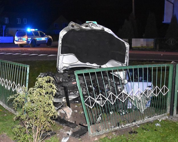 Kierowca mercedesa i jego pasażerowie nie odnieśli obrażeń /Lubelska Policja /Policja