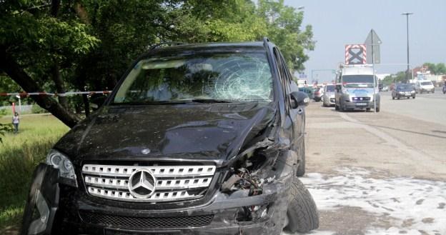 Kierowca mercedesa uciekł, ale zgłosił się na policję /PAP