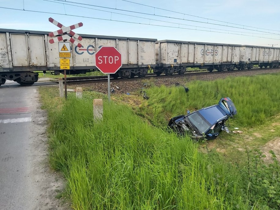 Kierowca nie odniósł obrażeń /policja Piaseczno /