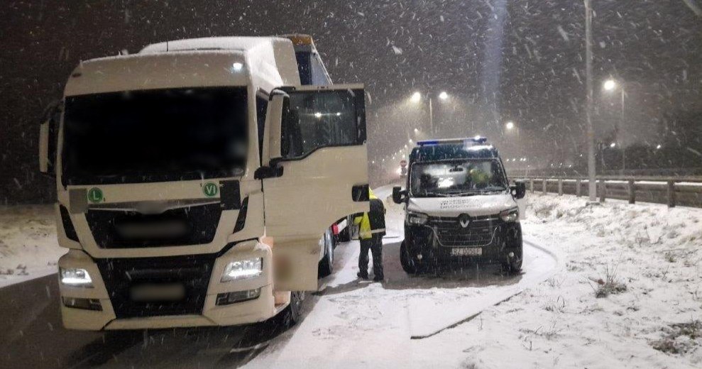 Kierowca prowadził ciężarówkę bez odpoczynku przez 2300 km /ITD