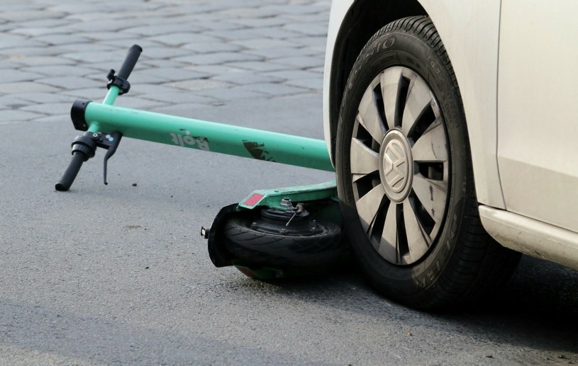 Kierowca samochodu potrącił kierującego hulajnogą na przejeździe rowerowym (zdjęcie ilustracyjne) /JAROSLAW JAKUBCZAK/POLSKA PRESS/Polska Press /East News
