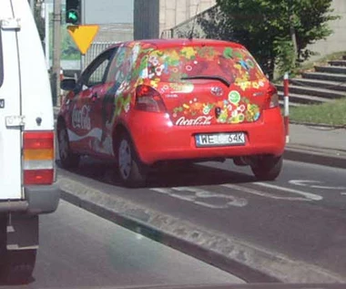 Kierowca  samochodu  służbowego. Zakała dróg i ulic?