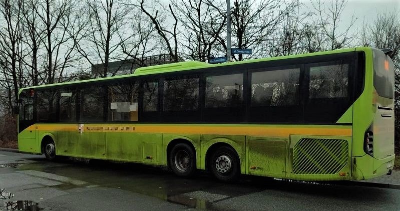 Kierowca tego autobusu miał 0,6 promila alkoholu /Informacja prasowa