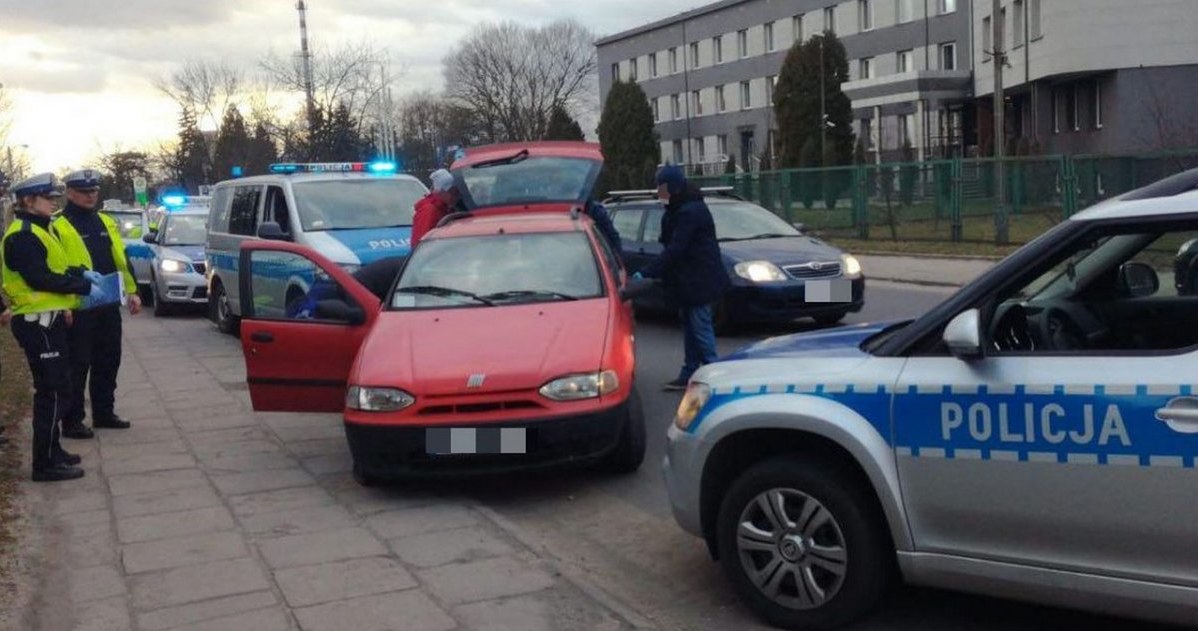 Kierowca uciekał fiatem palio /Policja