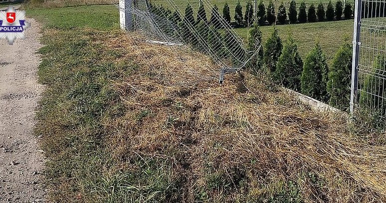 Kierowca uderzył w ogrodzenie /Informacja prasowa