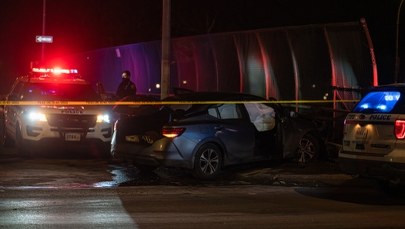 Kierowca wjechał w tłum przed barem. Tragiczny finał pościgu w USA