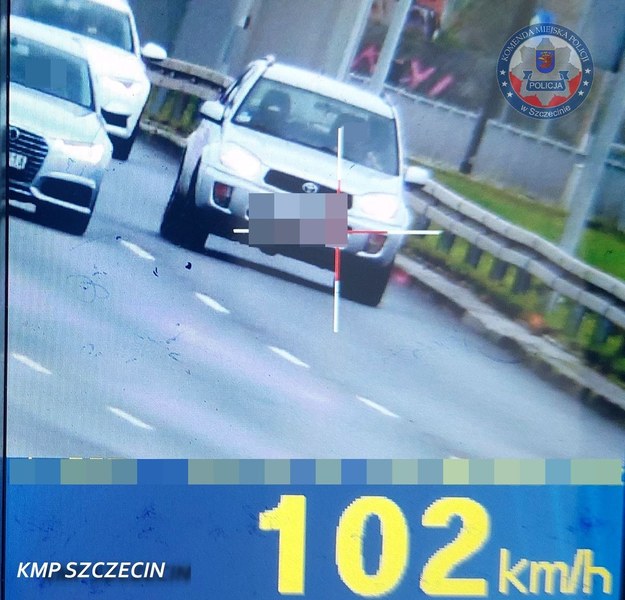 Kierowca ze Świnoujścia przekroczył dozwoloną prędkość ponad dwukrotnie. /KMP Szczecin /