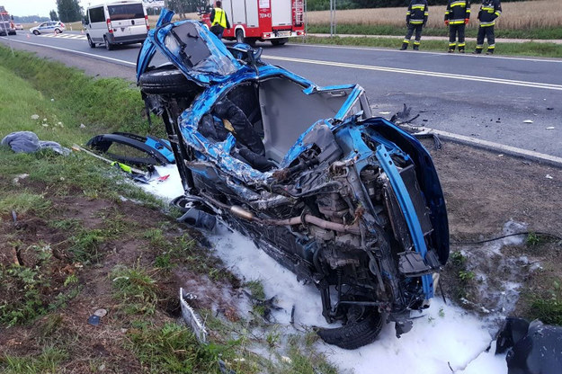 Kierowcę policjanci uratowali w ostatniej chwili. /Policja Mazowiecka  /Policja