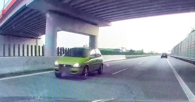 Kierowcę udało ustalić się dzięki nagraniu z wideorejestratora /Łódzka policja /Policja