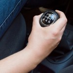 Kierowco, lewa noga zawsze do końca, bo dasz sporo zarobić mechanikowi