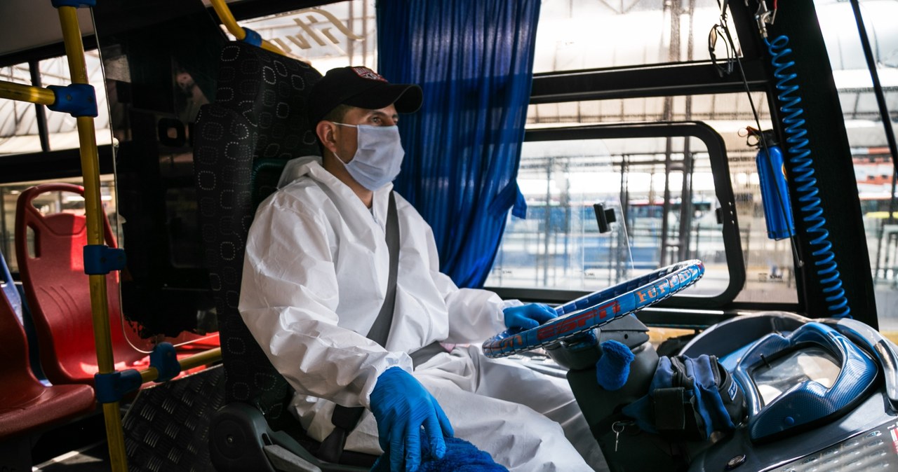 Kierowcy autobusów należą do grona szczególnie narażonych /Getty Images