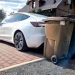 Kierowcy ciągną za autami śmietniki. Wszystko przez jeden problem