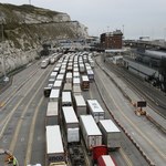 Kierowcy ciężarówek nie wrócą z Dover na Wielkanoc? Brak promów i awaria