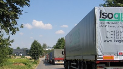 Kierowcy ciężarówek protestują. Jadą wolniej niż pozwalają przepisy