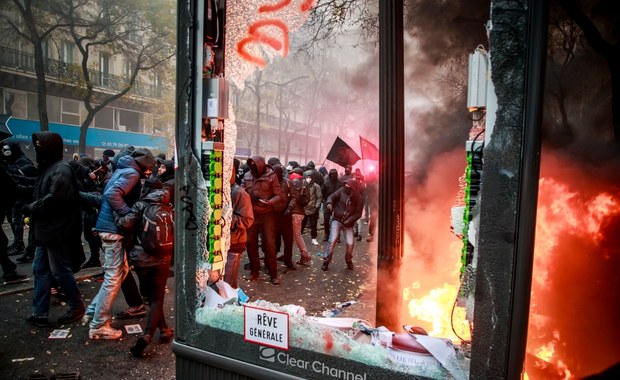 Kierowcy ciężarówek protestują we Francji m.in. przeciwko "polskiej konkurencji"