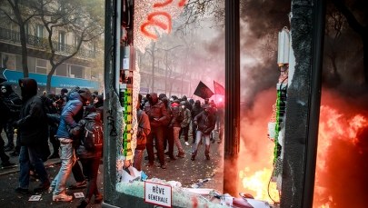 Kierowcy ciężarówek protestują we Francji m.in. przeciwko "polskiej konkurencji"