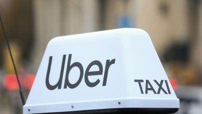 Kierowcy na aplikację bez polskiego prawa jazdy? "Odmienna interpretacja przepisów"