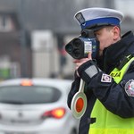 Kierowcy wpadają w pułapkę mitu o 10 km/h. Policjanci wybijają go z głowy