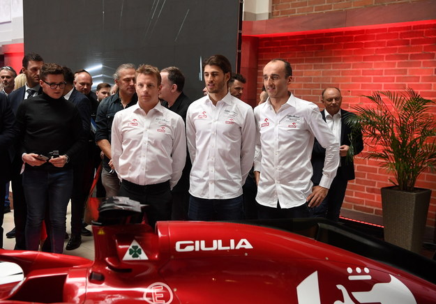 Kierowcy zespołu Alfa Romeo Racing Orlen (od lewej): Kimi Raikkonen, Antonio Giovinazzi i Robert Kubica /Piotr Nowak /PAP