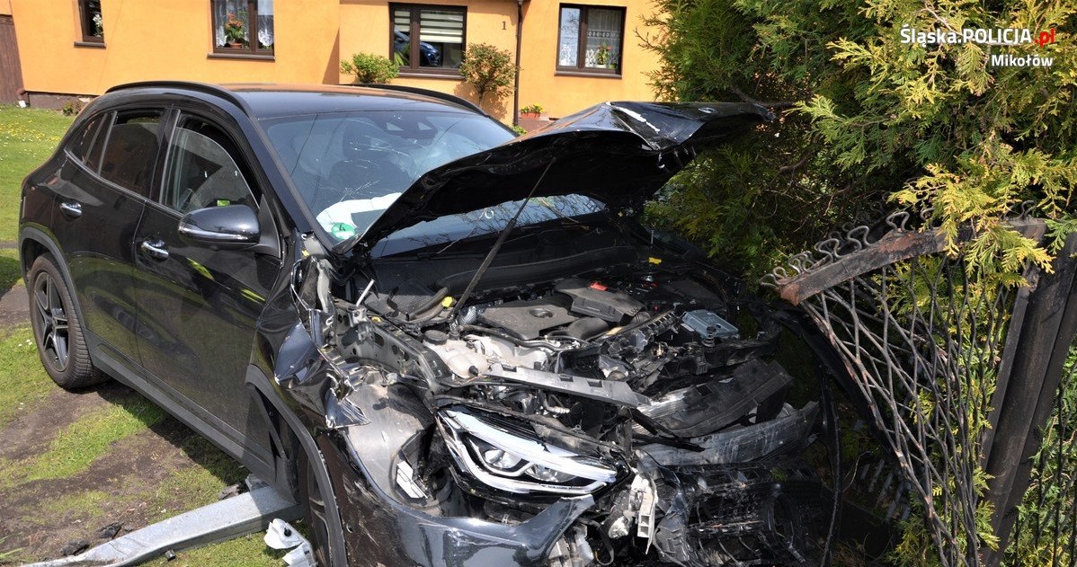 Kierująca Mercedesem GLA okazała się pijana /Policja