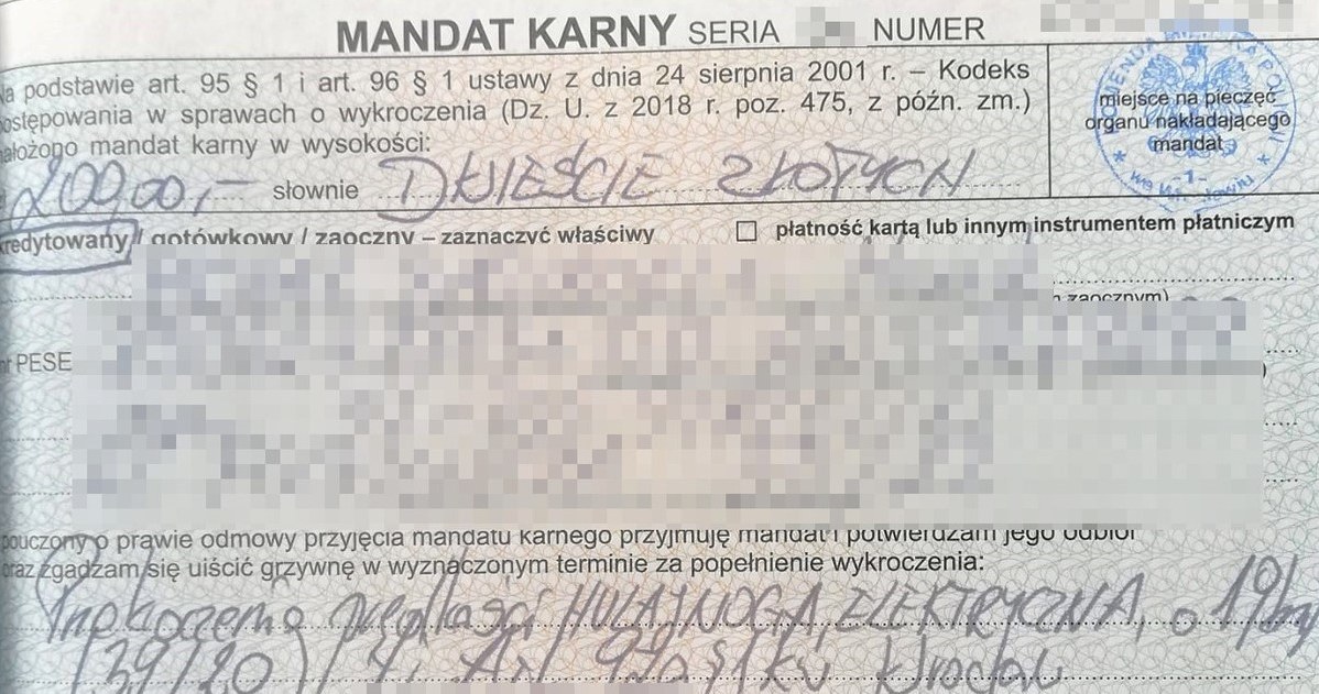 Kierujący hulajnogą mężczyzna został ukarany mandatem w wysokości 200 złotych. /Komenda Miejska Policji we Wrocławiu /