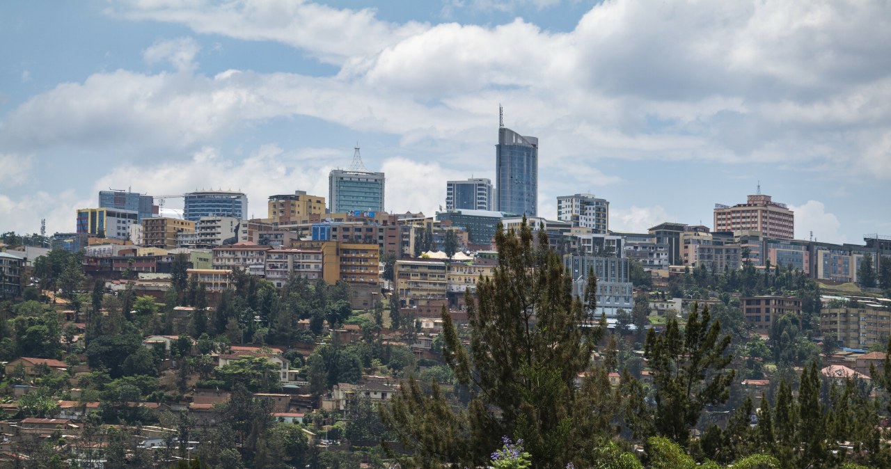 Kigali w Rwandzie jest najczystszym miastem w Afryce i jednym z najczystszych na świecie /Leue, Holger/Travel Collection /East News