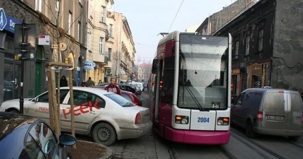 Kilka centymetrów i kłopot gotowy /Informacja prasowa