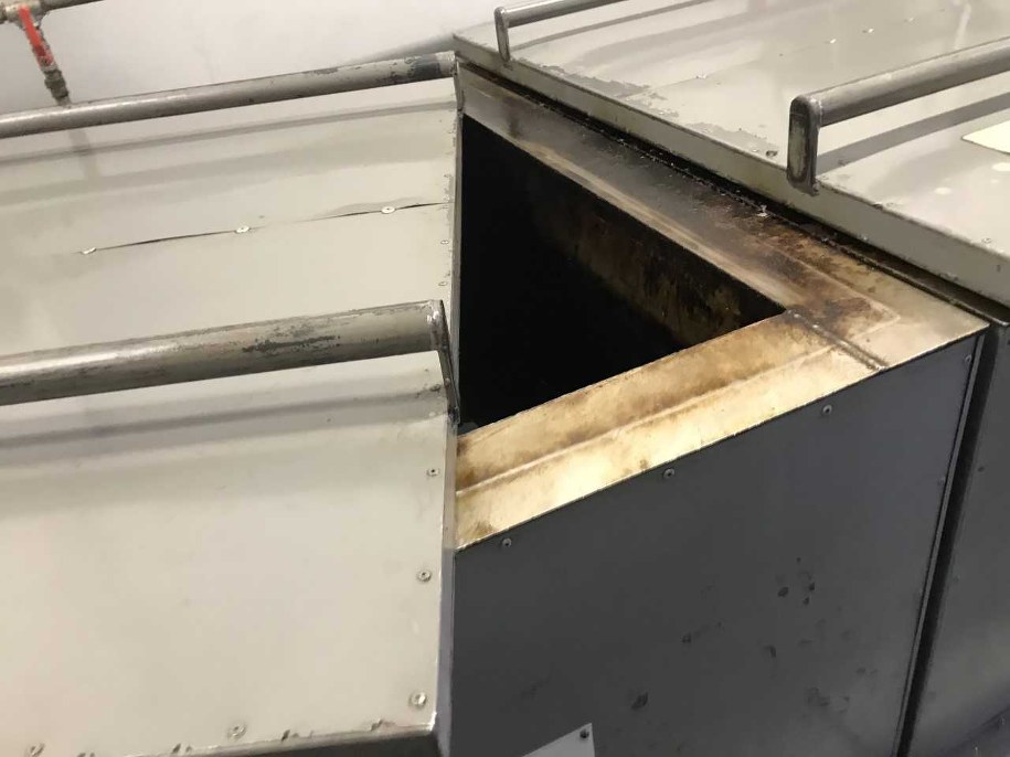 Kilka godzin w tłustej mazi o temperaturze 100 stopni Celsjusza? Na tym polega impregnacja pręcików do ołówków! /Michał Dobrołowicz /RMF FM