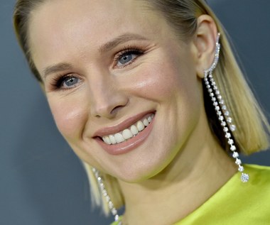 Kilka lat temu Kristen Bell ujawniła, że od ponad dwóch dekad zmaga się z depresją. W udzielanych wówczas wywiadach aktorka opowiedziała, jak wielkie spustoszenie siała w jej życiu choroba. "Nieustannie towarzyszyło mi poczucie, że nic nie znaczę, że ponoszę porażkę, że nie mam światu nic do zaoferowania. Bałam się wychodzić z domu, nic mnie nie cieszyło. Ludzie zwykli nie dowierzać, przecież cały czas się uśmiecham" - wyznała w 2019 roku, goszcząc w programie "Today". 