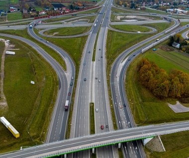 Kilka pasów w jedną stronę tylko w USA? Oto najszersze drogi w Polsce