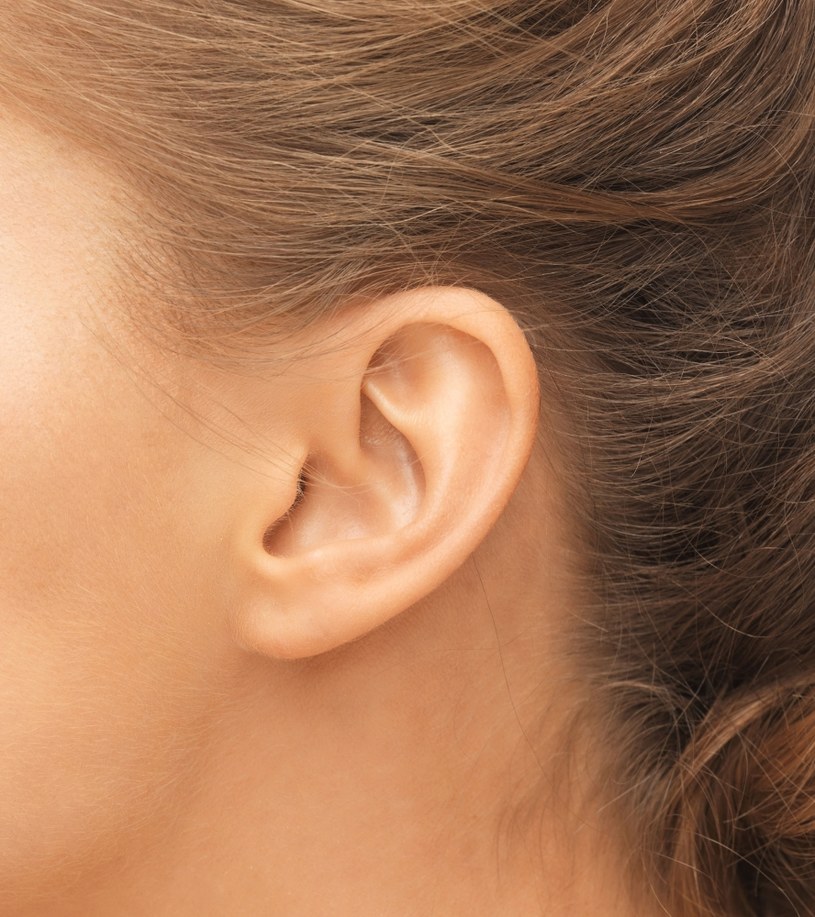 Kilkadziesiąt badań potwierdziło związek pojawienia się zmarszczki na uchu z arteriosklerozą /123RF/PICSEL