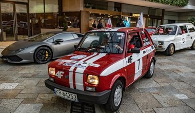 Kilkadziesiąt Fiatów 126p podbiło Monte Carlo. Skąd się tam wzięły? 