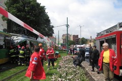 Kilkadziesiąt osób poszkodowanych w zderzeniu dwóch tramwajów w Poznaniu