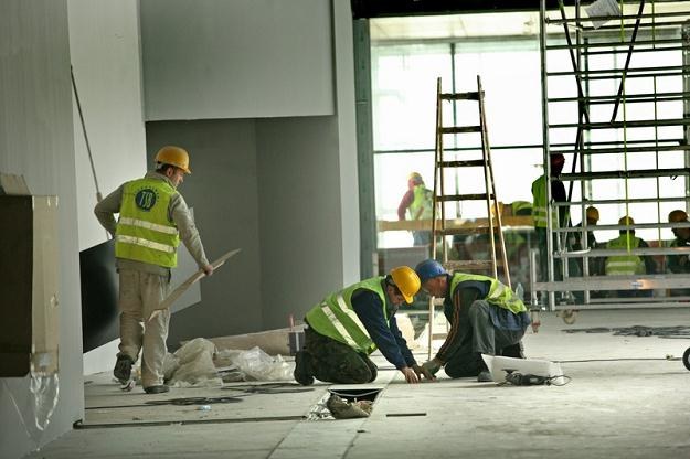 Kilkadziesiąt tys. osób z branży budowlanej straci pracę, fot. Maciej Łabudzki /Reporter