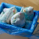Kilkaset kg odpadów rocznie? Ile ważą zużyte pieluchy dziecka?