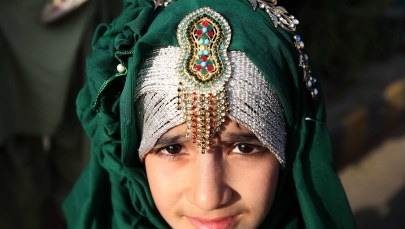 Kilkaset kobiet sprzedanych do Chin jako narzeczone. Są izolowane i zmuszane do prostytucji