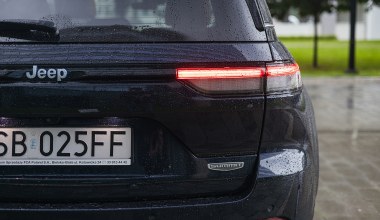 Kilkaset tysięcy Jeepów do serwisu. "Parkujcie je na zewnątrz, jest ryzyko"